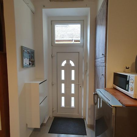 Cozy Studio With Air Condition Freshly Renovated Budapest Exterior photo