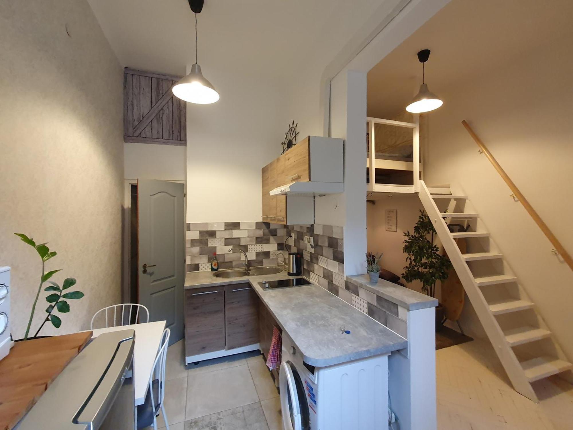 Cozy Studio With Air Condition Freshly Renovated Budapest Exterior photo